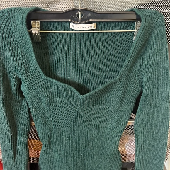 Abercrombie - long sleeve sweater bodysuit in green size small NEVER WORN - Picture 3 of 4